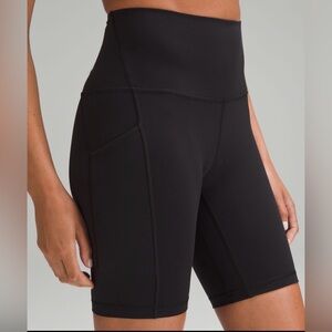 Lululemon - Align High-Rise Short W/ Pockets - 8" - Black - Size 2